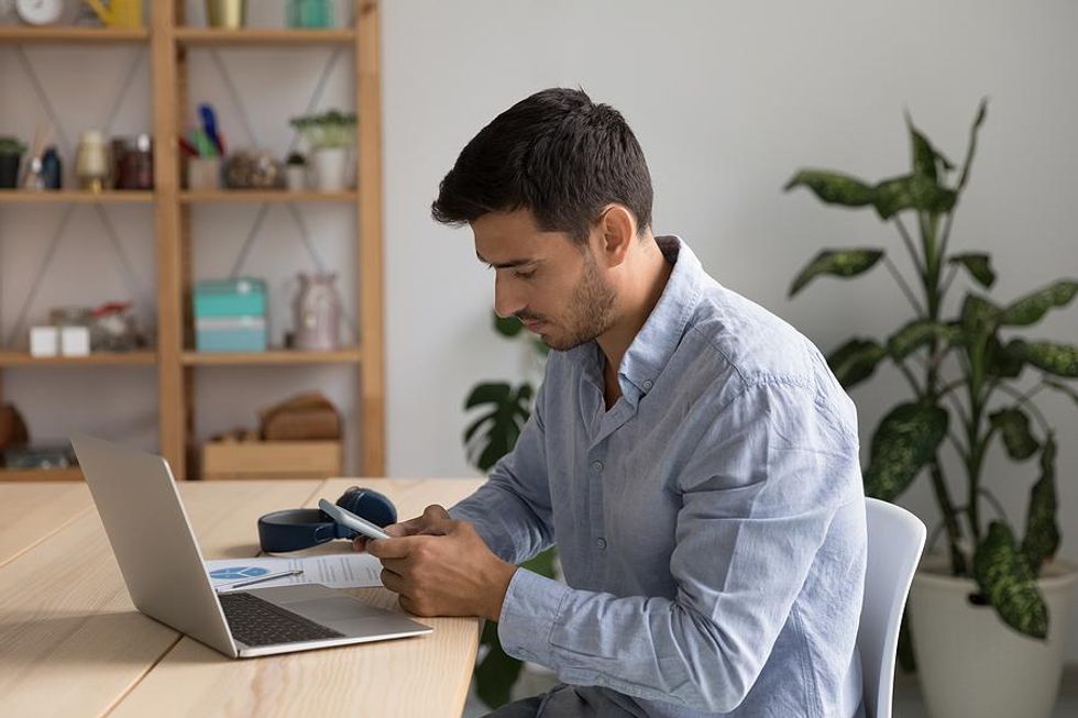 Man optimizes his LinkedIn profile