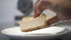 Easy, Inexpensive, Delicious, Classic New York Cheesecake